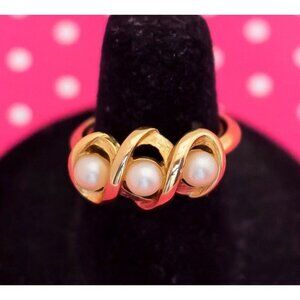 Vintage Pearl Nests Ring by Avon Size 6 - P23